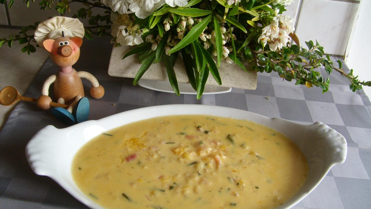 Saus : kokosmelk met appelsien en zijn garnituren