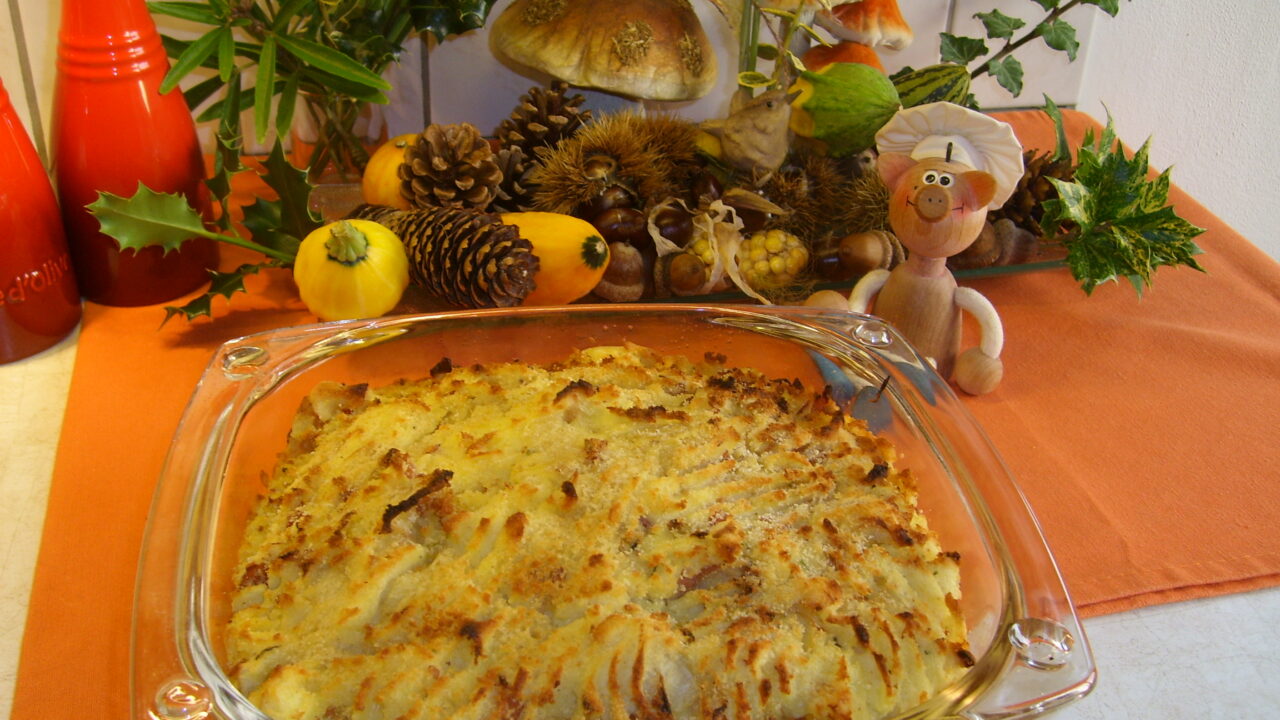 Aardappelpuree met witloof , hesp en candijsuiker