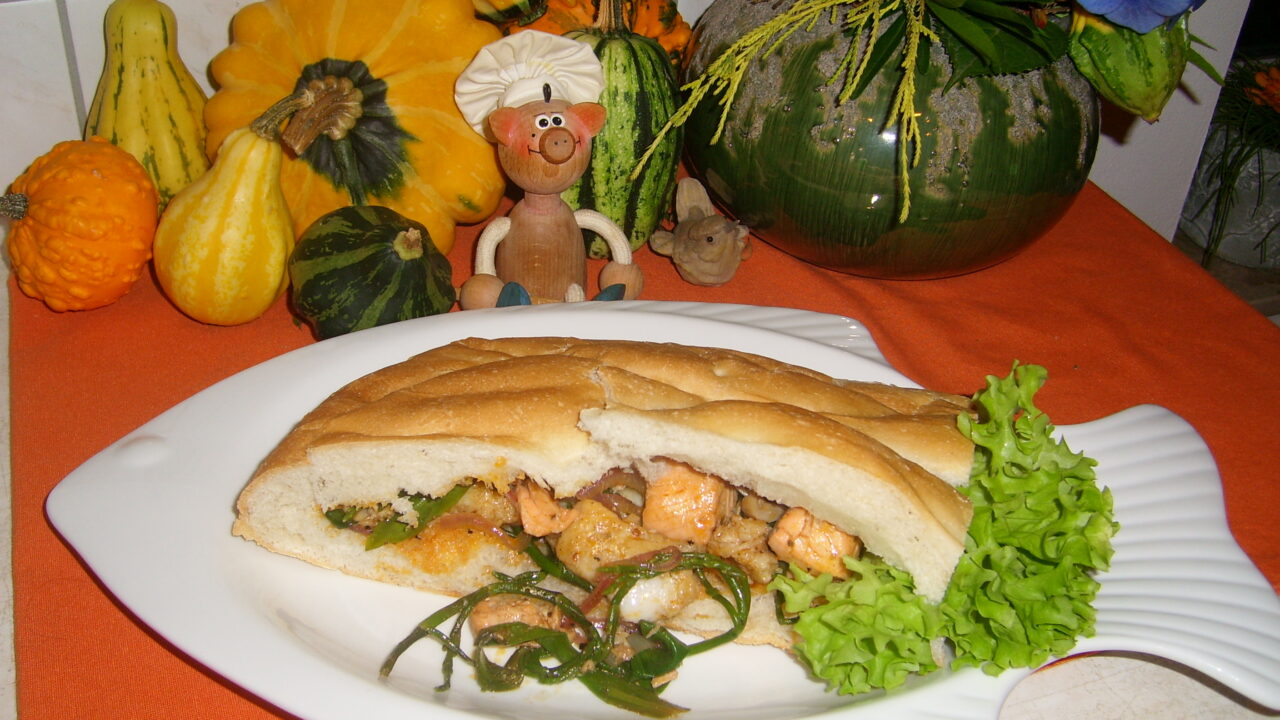 Turksbrood gevuld met visgyros