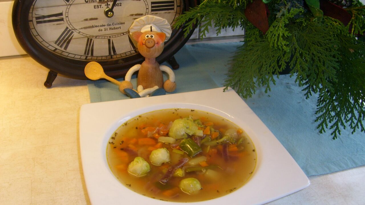 Soep: heldere boerenbouillon