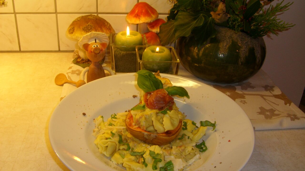 Tortellini-bordje met gevulde butternut