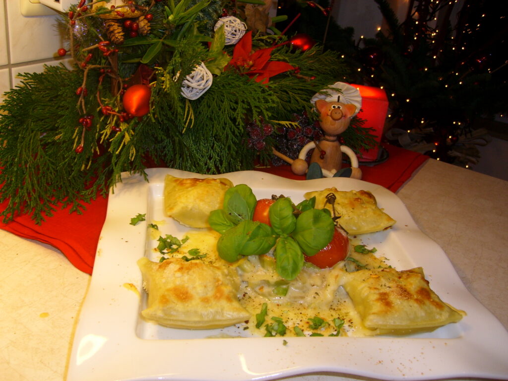 Maultaschen met een vegetarisch sausje
