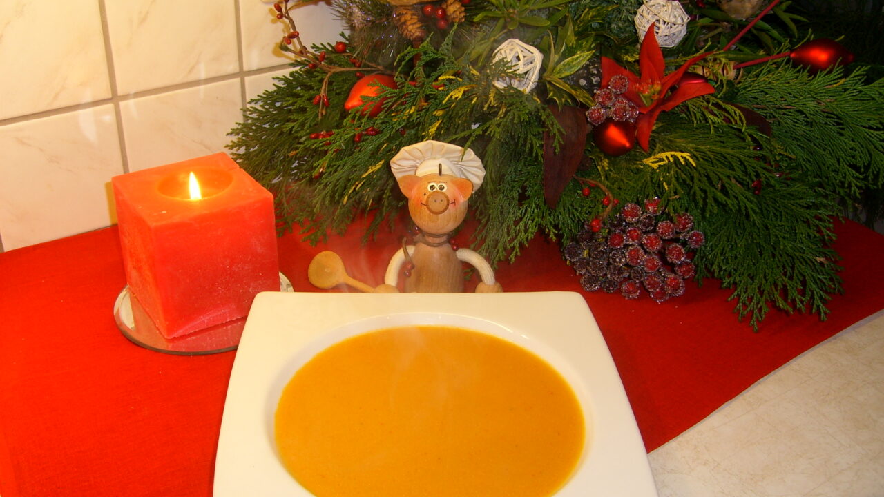 Soep: oosters tomaten-kokossoepje