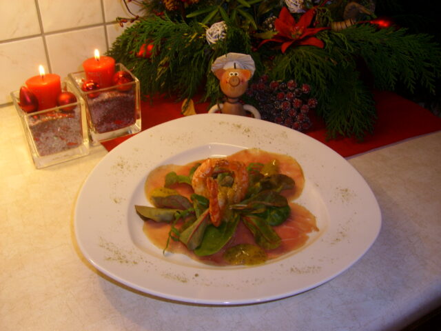 Tonijncarpaccio met scampi’s