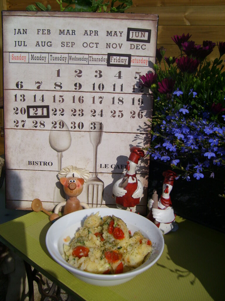 Aardappelpuree op zijn zomers voor bij een visgerecht