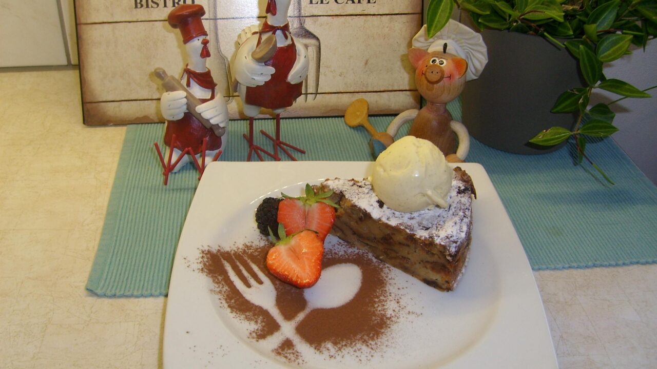 Dessert: broodpudding met kaneelijs