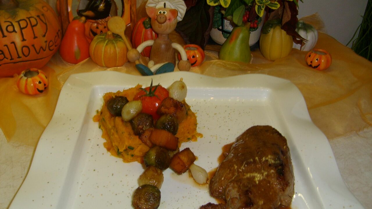 Dagschotel: rumsteak met puree en spiesjes van spruiten