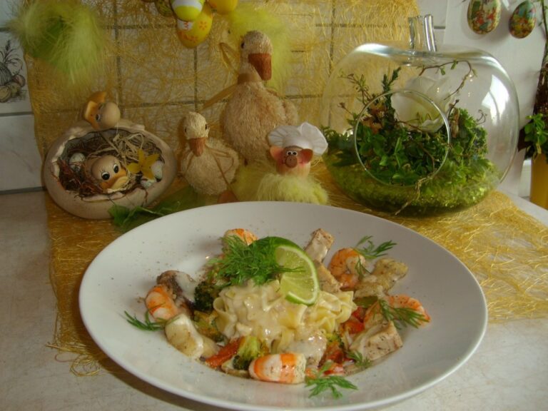 Pasta gerecht met tonijnsteak en scampi’s in een limoensausje