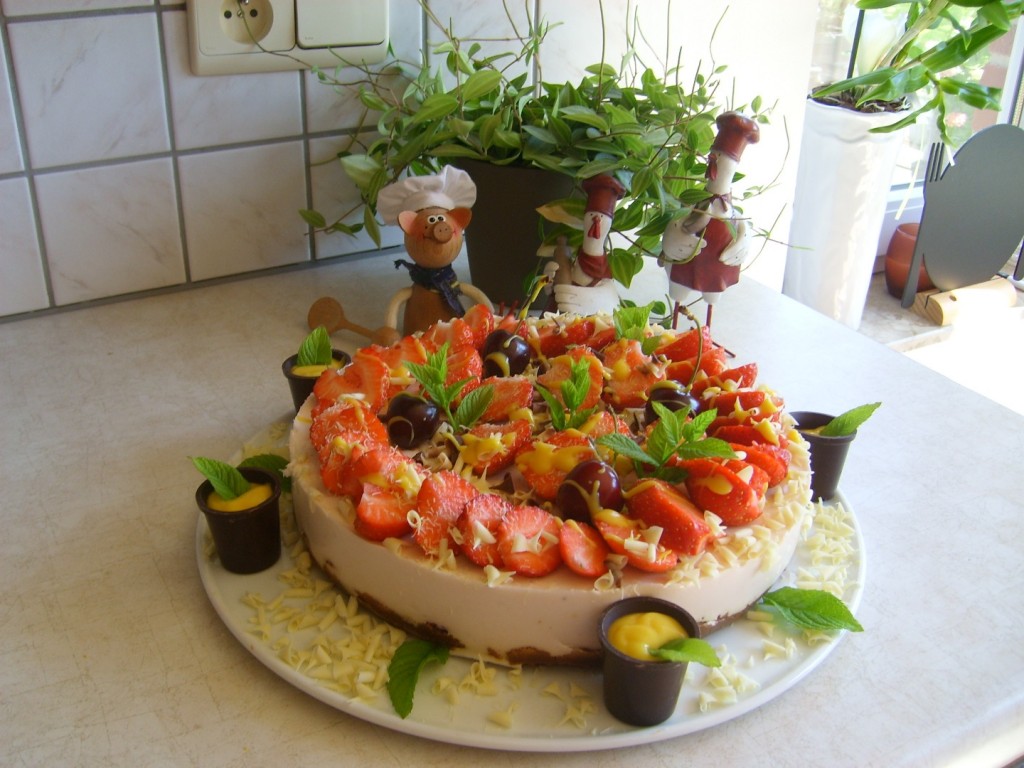 Dessert: kaastaart met aardbeien