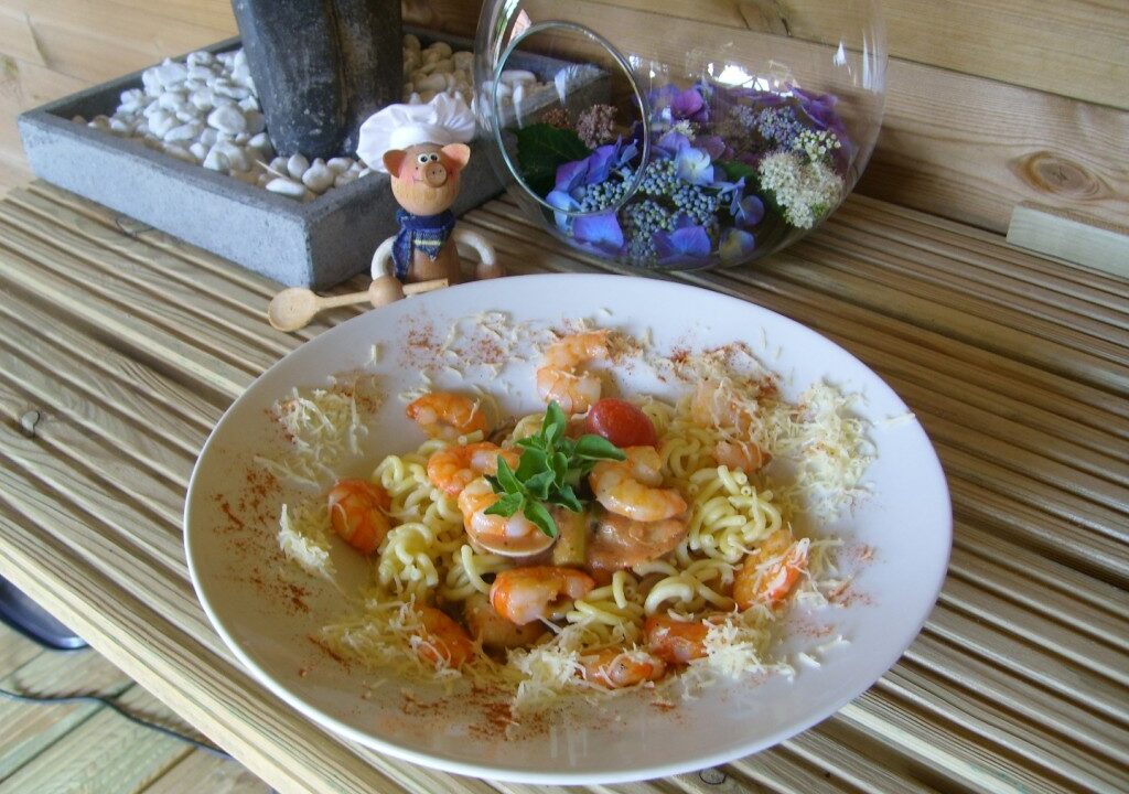 Pasta met scampi’s en zijn garnituren