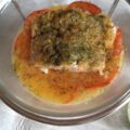 Zalm op een tomatenbedje uit de magnetron