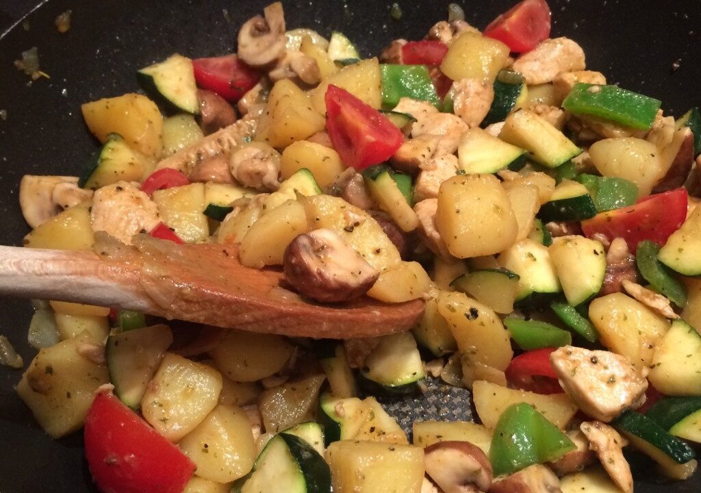Wokschotel met groenten en aardappel