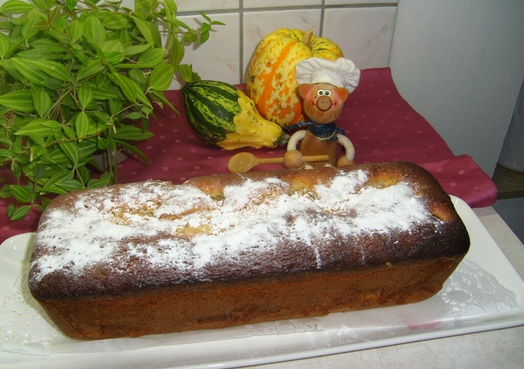 Cake met speculaas en peren beneveld met jenever