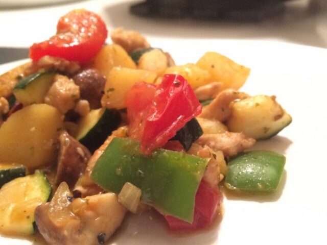 Wokschotel met groenten en aardappel