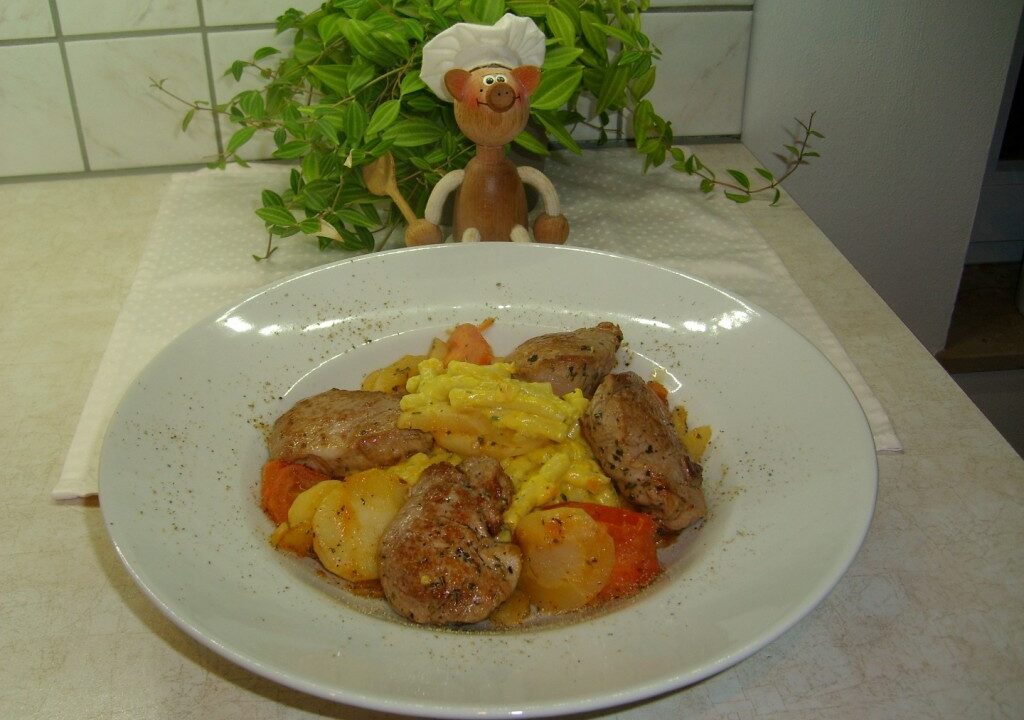 Dagschotel: pasta met groenten en varkenshaasje