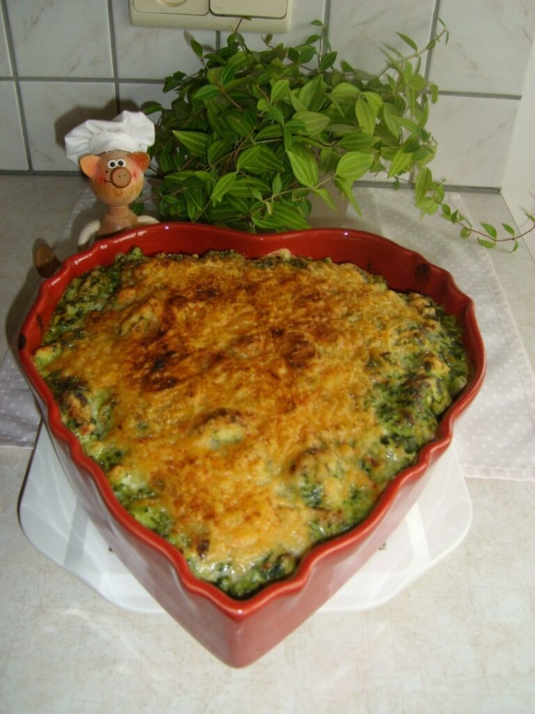 Pasta ovenschotel met kippen reepjes en spinazie