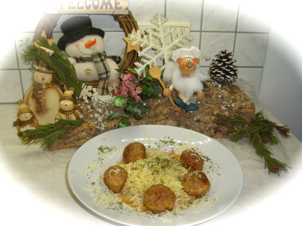 Pasta met verrassende bouletten in een butternut-sausje