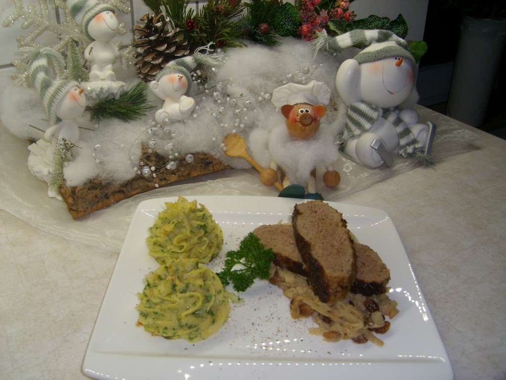 Dagschotel: wittekool apart met vleesbroodje en peterselie-puree