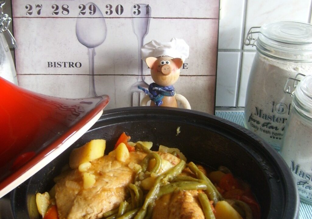 Tajine: kalkoenhaasje met princesboontjes, tomaat en aardappelen