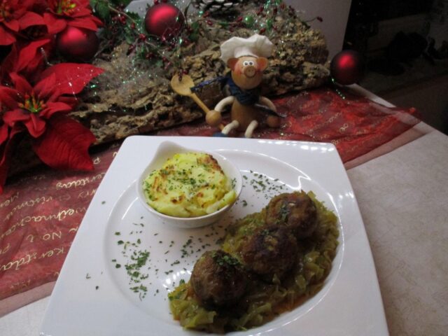 Dagschotel: verrassing van puree, bouletten en groenten
