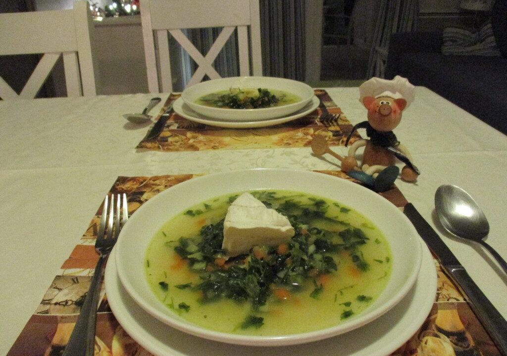 Vakantie: groentebouillon met camembert