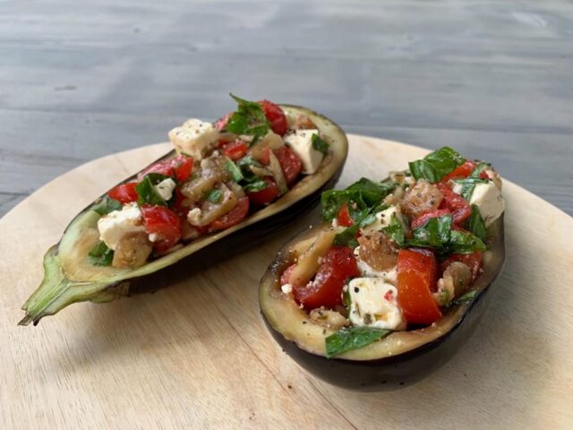 Gevulde aubergine op de BBQ