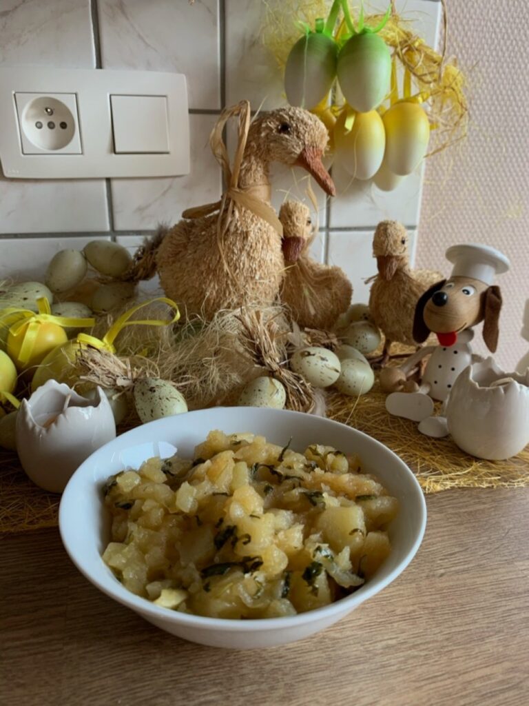 Appelcompot met kaneel en rucola