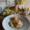 Vis: kabeljauwhaasje met porei in een romig sausje vergezeld van zoete aardappelpuree
