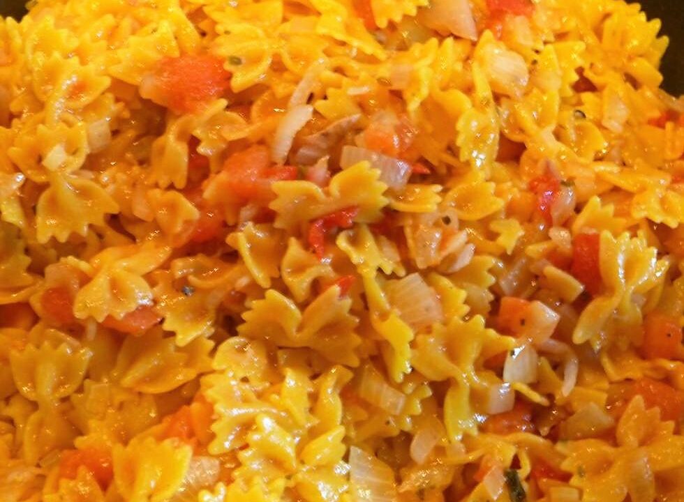 Getomatiseerde (rode) pasta