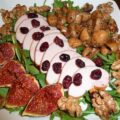 Salade met champignons, vijgen en gerookte kip