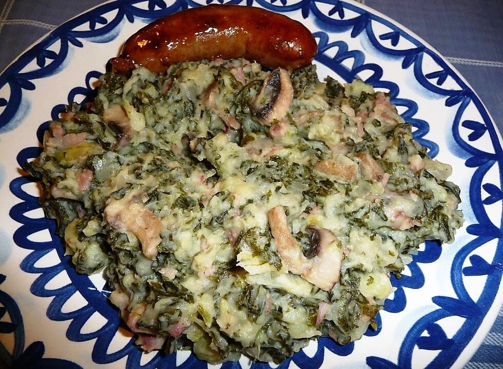 Stamppot boerenkool met spek, ui & champignons