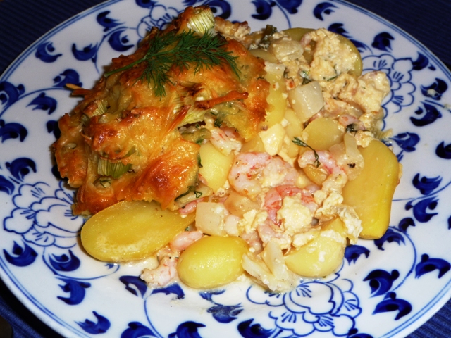 Ovenschotel met witte asperges en Noorse garnalen