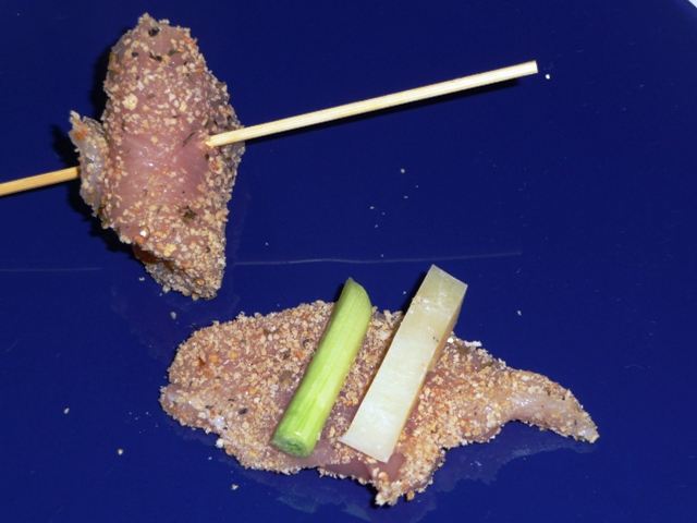 Gevulde kipspiesjes (spiedini di pollo ripiene)