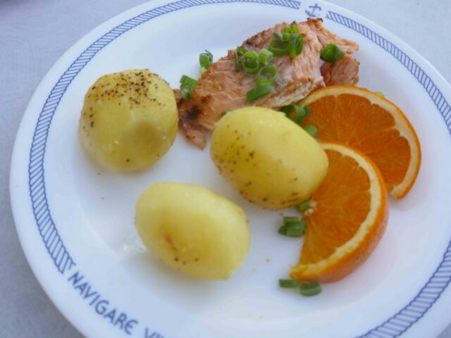 Oosterse gegrilde zalm met Sweet Chilisaus en sinaasappel