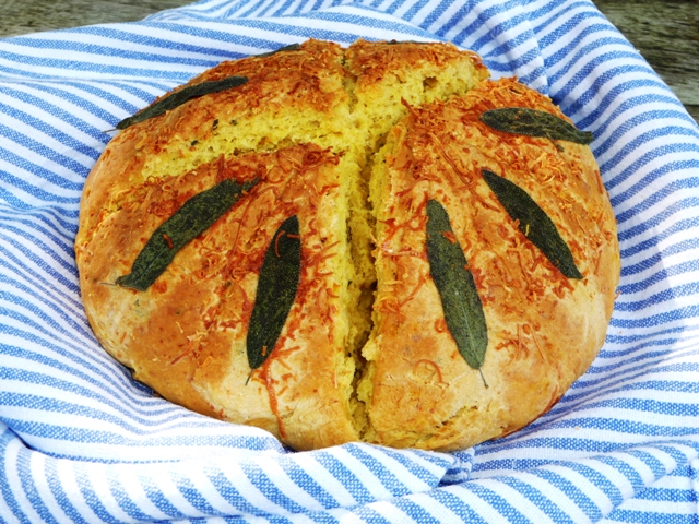 Pompoenbrood met salie