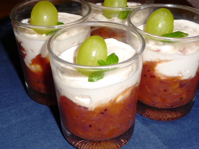 Tropische vruchten met mascarpone