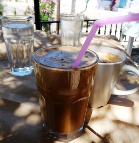 Griekse café frappé (ijskoffie)