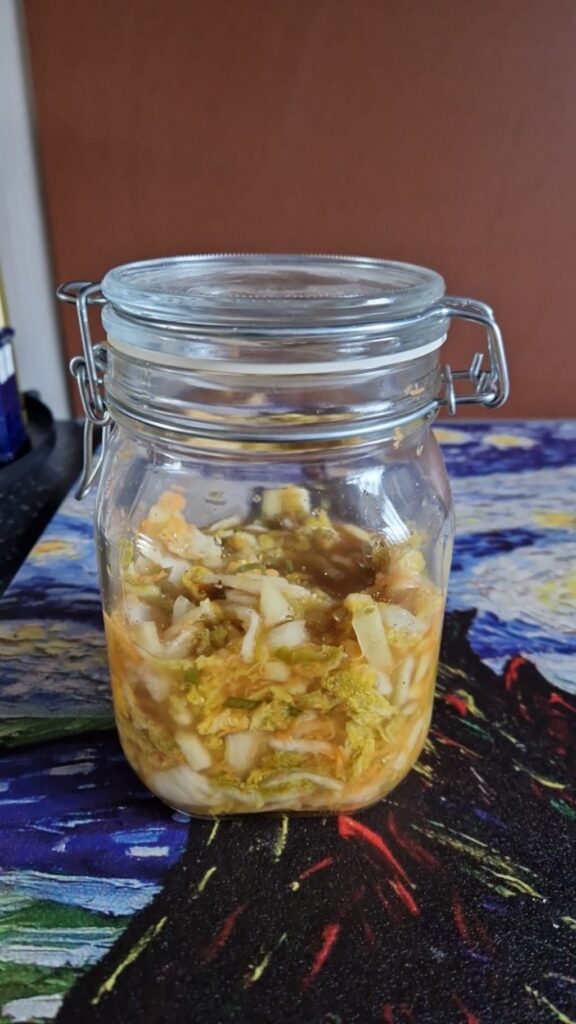 Kimchi met kool, appel en wortel