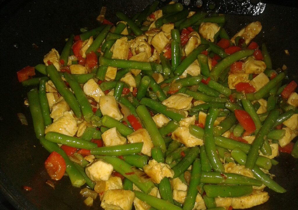 Sperziebonen met kipfilet en paprika