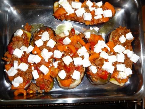 Melitzánes yemistés (Grieks gevulde aubergines)