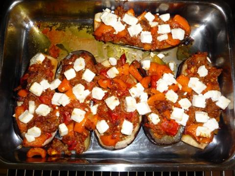 Melitzánes yemistés (Grieks gevulde aubergines)