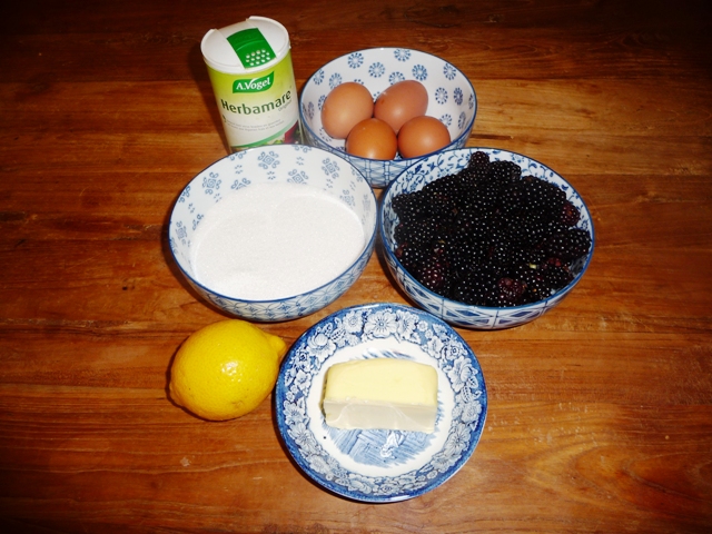 Blackberry (bramen) curd