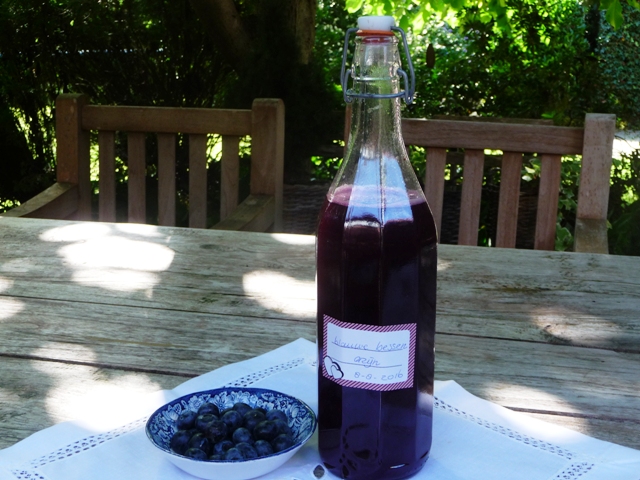 Blauwe bessen azijn