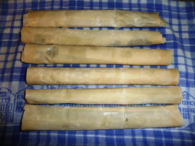 Asperge loempia met ei/pestosaus