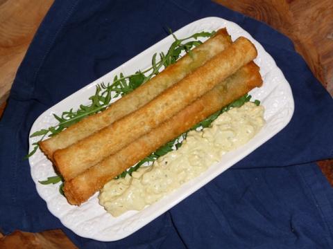 Asperge loempia met ei/pestosaus