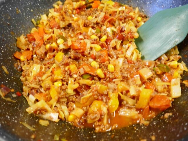 Mexicaans pruttelpotje met rundergehakt