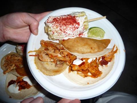 Geroosterde maïskolven op z’n Mexicaans