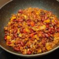 Chili con carne met kidneybonen, zwarte bonen en gehakt