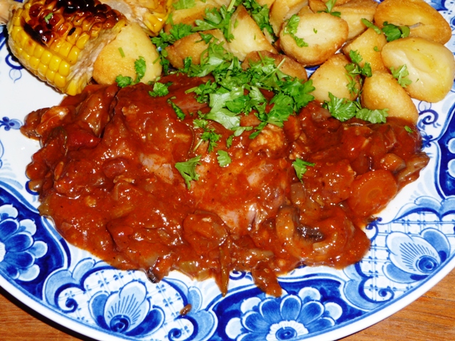 Pollo alla Cacciatora (Italiaanse kip op jagerswijze)