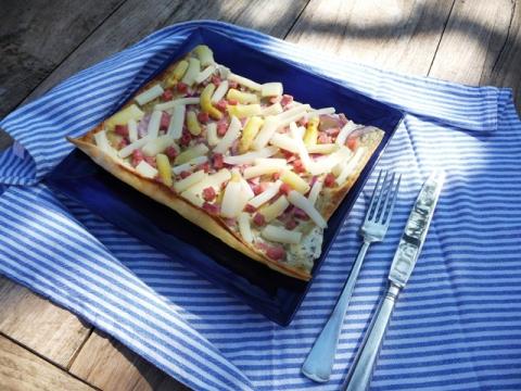 Flammkuchen met asperges